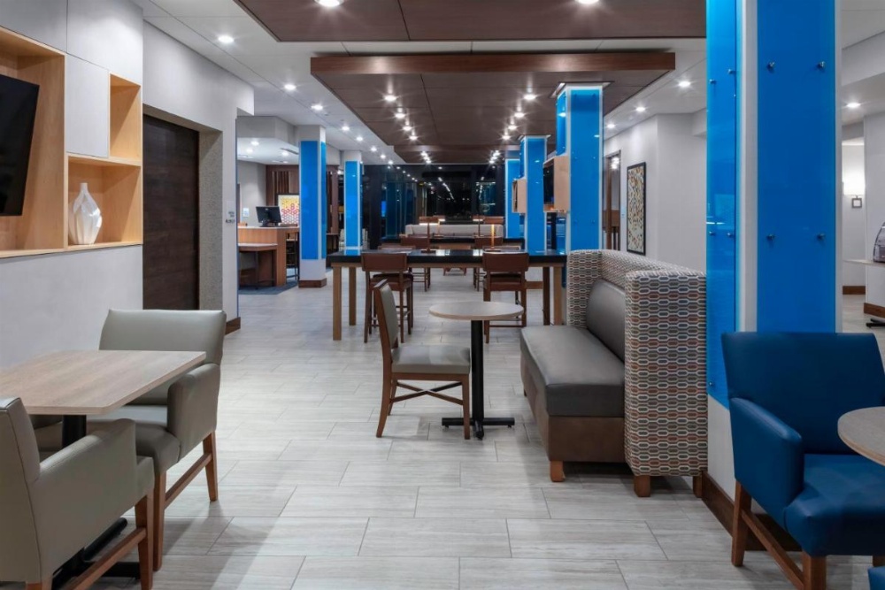 Holiday Inn Express and Suites The Dalles Image 13